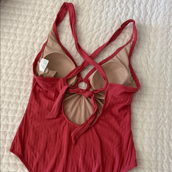 Kona Sol Pink-Red Ribbed One-Piece Swimsuit with Front Ring - Picture 2 of 3